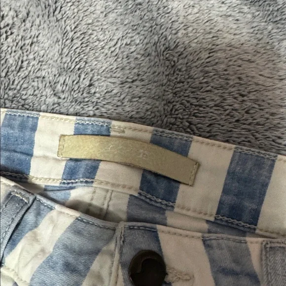 Joe’s Blue and White Striped jeans - Picture 3 of 6